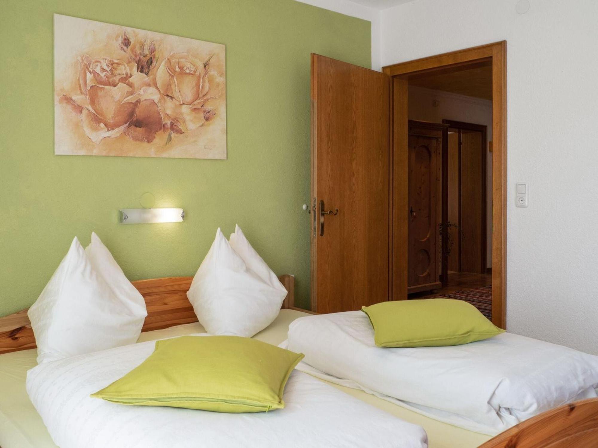 Lovely Apartment With Terrace In Fuegenberg Zewnętrze zdjęcie