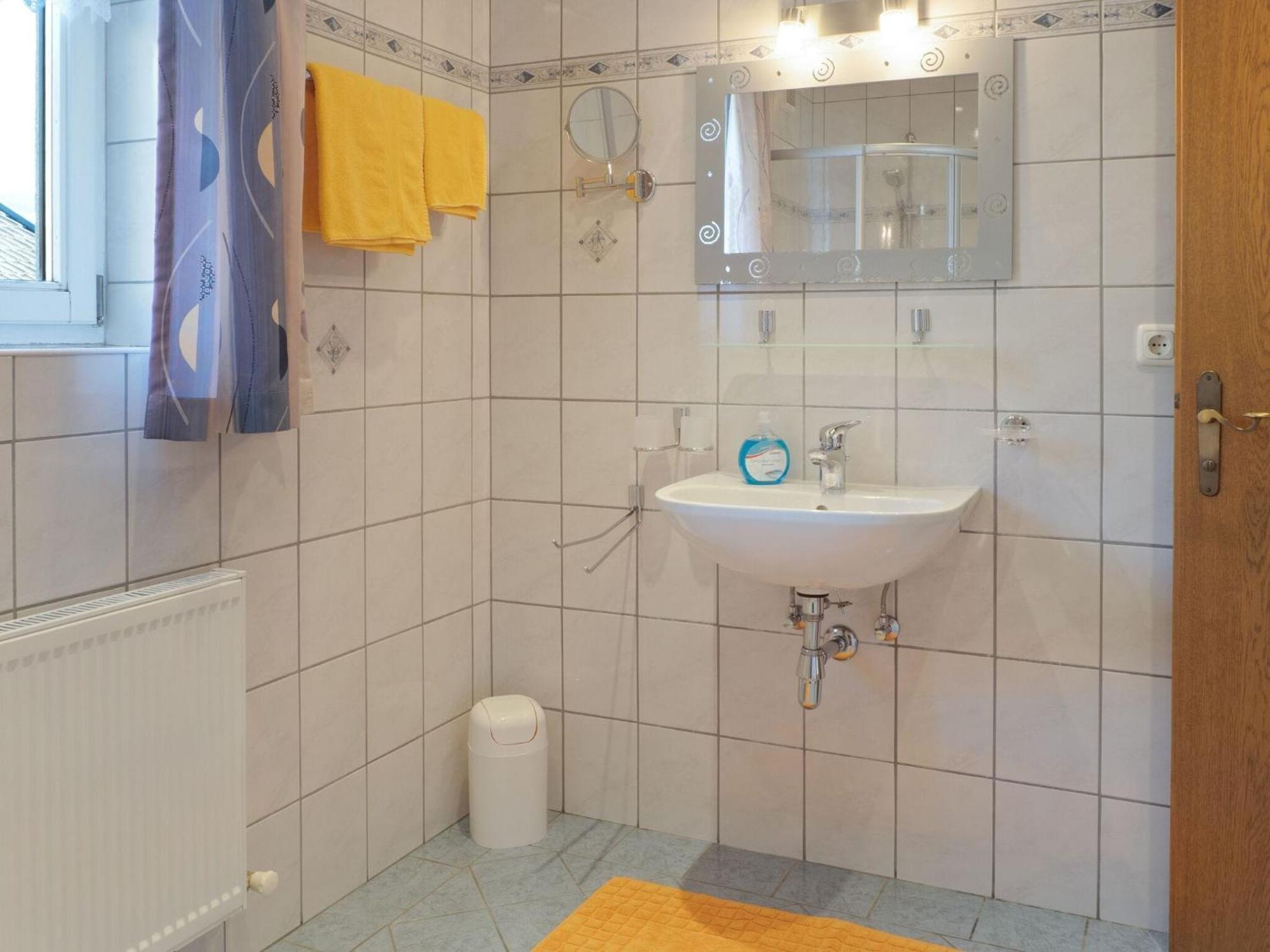 Lovely Apartment With Terrace In Fuegenberg Zewnętrze zdjęcie
